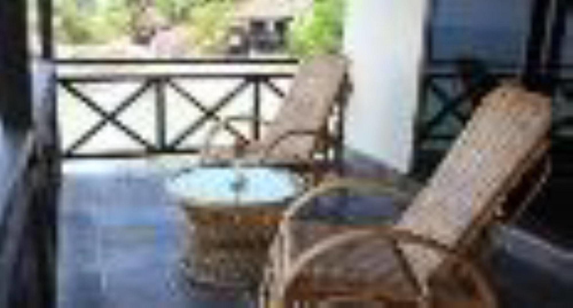 Minang Cove Resort Kampong Mukut Buitenkant foto